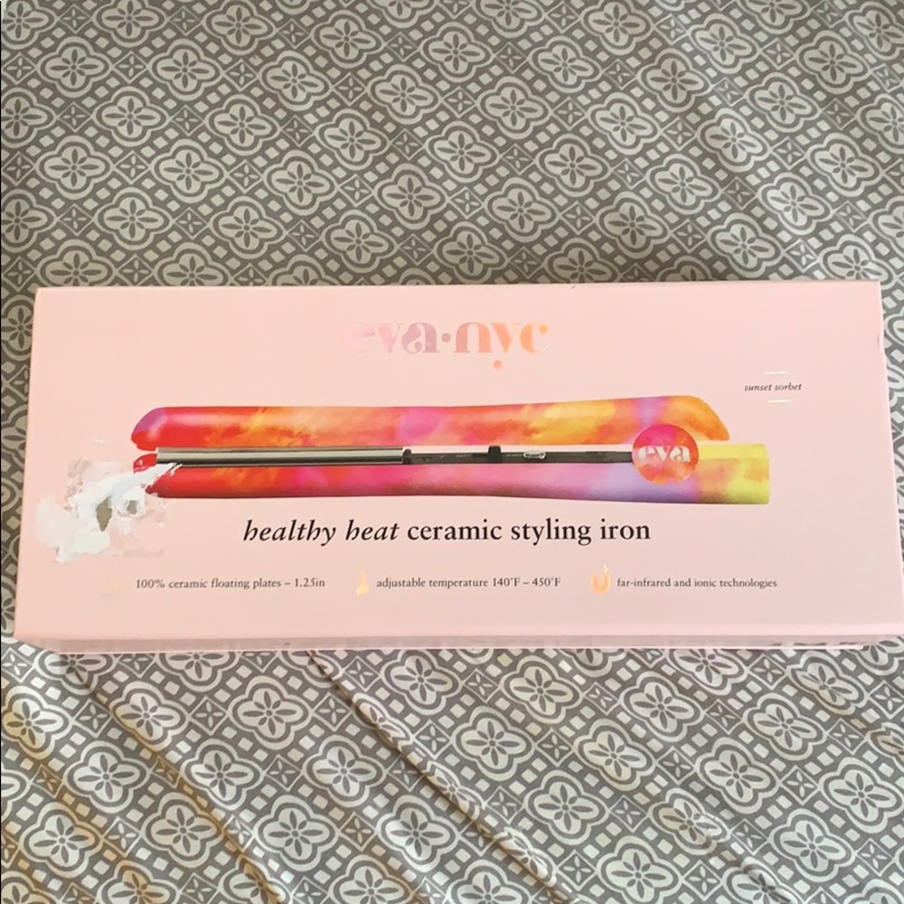 Eva NYC hair straightener